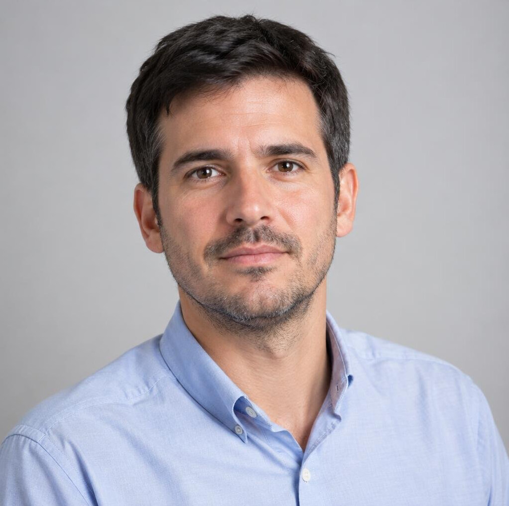 Portrait of a man fact-checker with a shirt